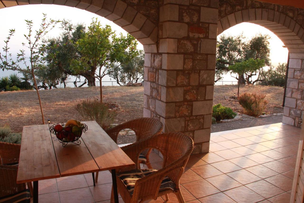Sea And Mountain View Vila Calamata Exterior foto