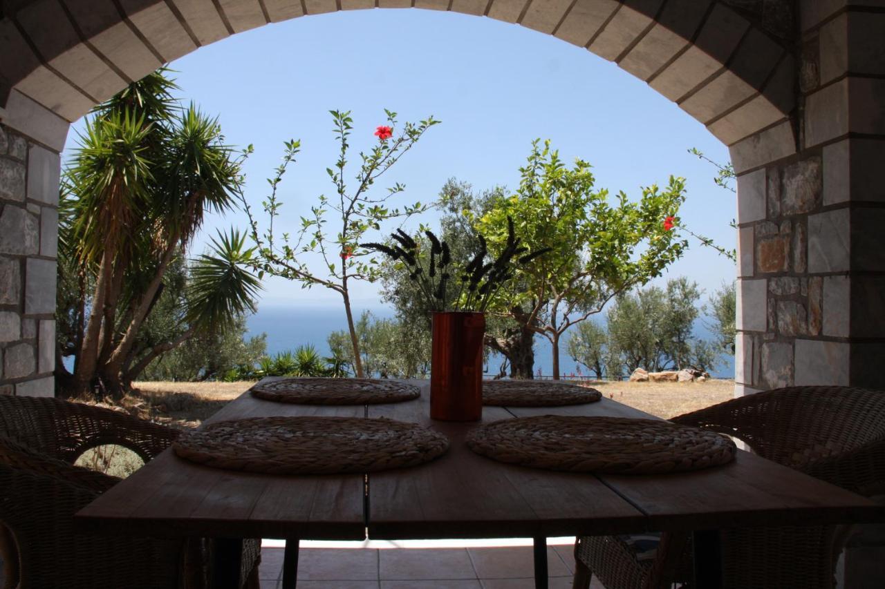 Sea And Mountain View Vila Calamata Exterior foto