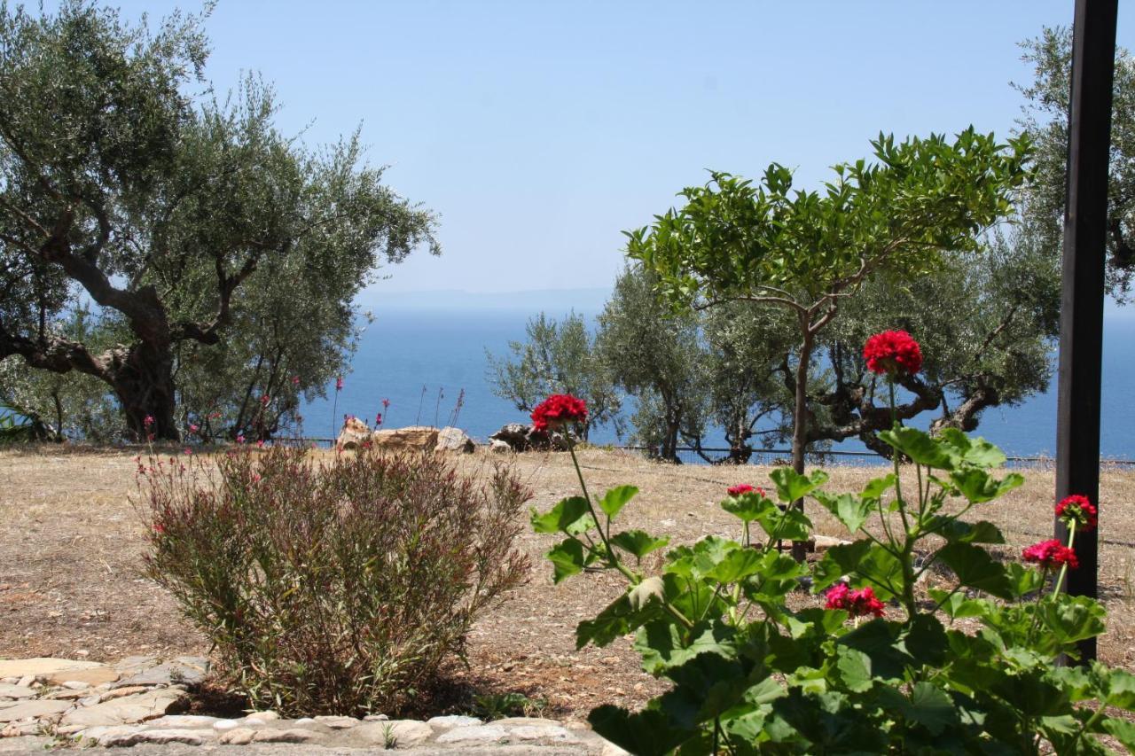 Sea And Mountain View Vila Calamata Exterior foto