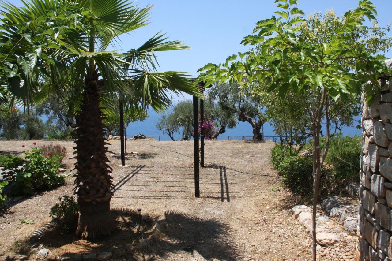 Sea And Mountain View Vila Calamata Exterior foto
