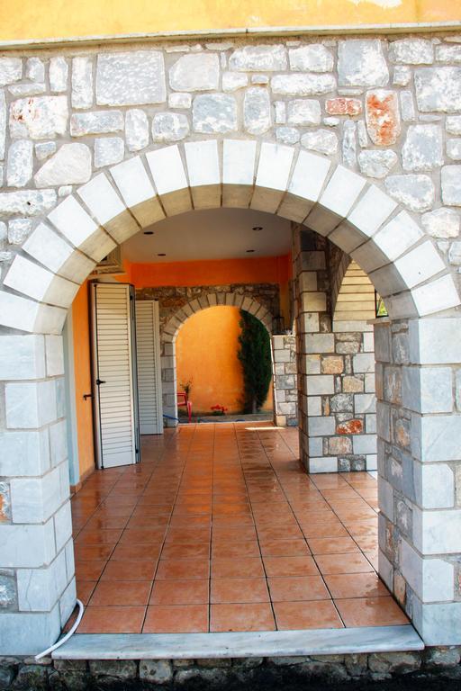 Sea And Mountain View Vila Calamata Exterior foto