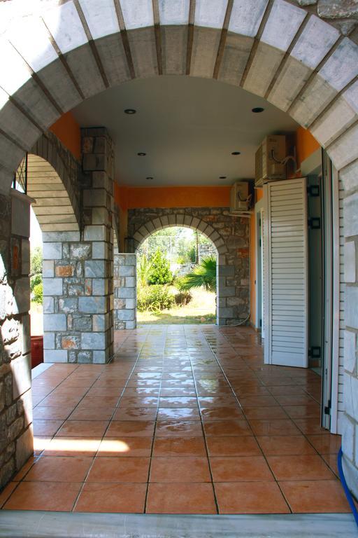 Sea And Mountain View Vila Calamata Exterior foto